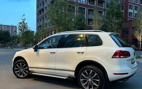 Volkswagen Touareg III, 2011 год, 2 250 000 рублей, 3 фотография