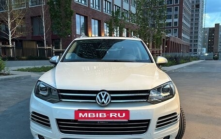 Volkswagen Touareg III, 2011 год, 2 250 000 рублей, 4 фотография