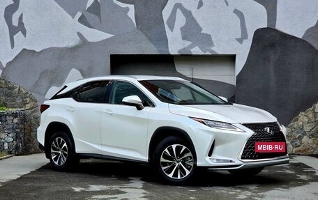 Lexus RX IV рестайлинг, 2022 год, 6 800 000 рублей, 5 фотография