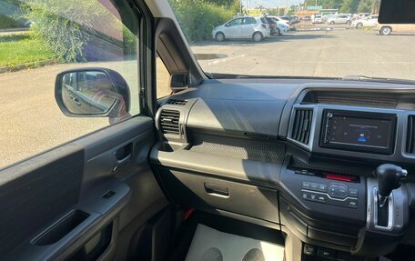Honda Stepwgn IV, 2010 год, 1 299 000 рублей, 17 фотография