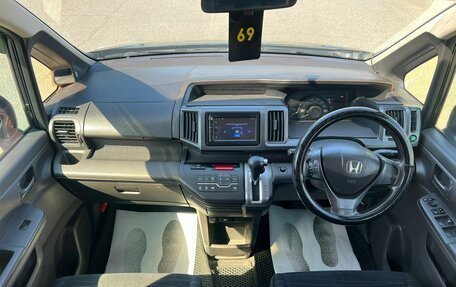 Honda Stepwgn IV, 2010 год, 1 299 000 рублей, 16 фотография