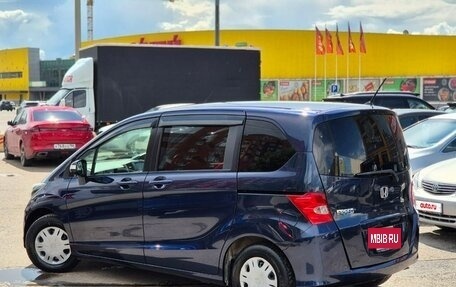 Honda Freed I, 2009 год, 999 999 рублей, 2 фотография