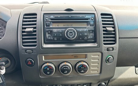 Nissan Navara (Frontier), 2007 год, 800 000 рублей, 17 фотография