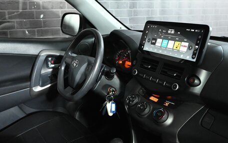 Toyota RAV4, 2012 год, 1 700 000 рублей, 20 фотография