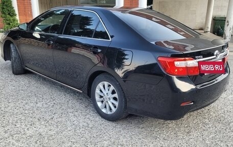 Toyota Camry, 2011 год, 1 400 000 рублей, 8 фотография
