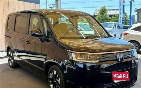 Honda Stepwgn, 2022 год, 2 301 000 рублей, 3 фотография