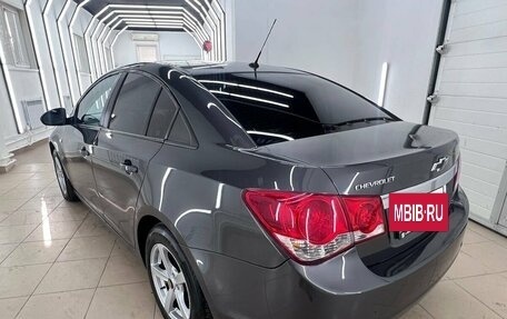 Chevrolet Cruze II, 2011 год, 689 000 рублей, 11 фотография