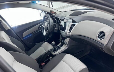 Chevrolet Cruze II, 2011 год, 689 000 рублей, 26 фотография
