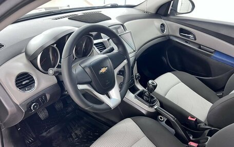 Chevrolet Cruze II, 2011 год, 689 000 рублей, 24 фотография