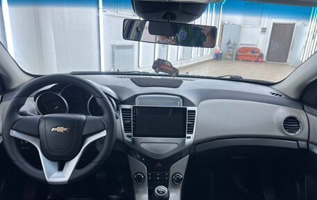 Chevrolet Cruze II, 2011 год, 689 000 рублей, 19 фотография