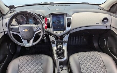 Chevrolet Cruze II, 2011 год, 680 000 рублей, 10 фотография