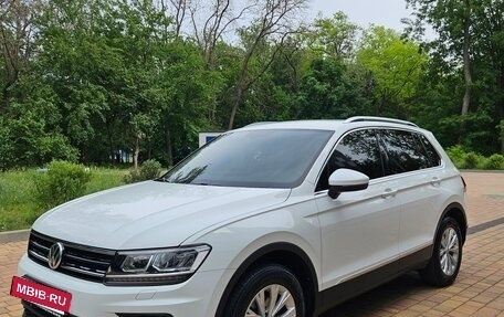 Volkswagen Tiguan II, 2017 год, 2 790 000 рублей, 3 фотография