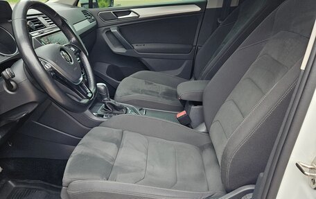 Volkswagen Tiguan II, 2017 год, 2 790 000 рублей, 14 фотография