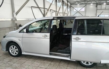 Toyota ISis I, 2011 год, 980 000 рублей, 6 фотография