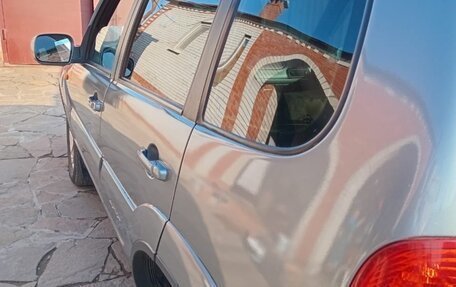 Chevrolet Niva I рестайлинг, 2011 год, 595 000 рублей, 8 фотография