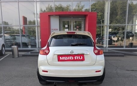 Nissan Juke II, 2011 год, 990 000 рублей, 6 фотография