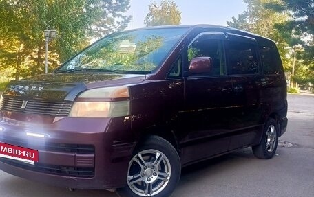 Toyota Voxy II, 2003 год, 735 000 рублей, 12 фотография