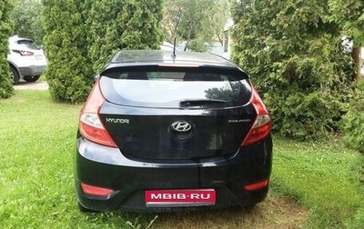 Hyundai Solaris II рестайлинг, 2014 год, 900 000 рублей, 1 фотография