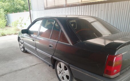 Opel Omega A, 1987 год, 105 000 рублей, 10 фотография