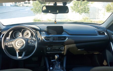 Mazda 6, 2018 год, 2 700 000 рублей, 12 фотография