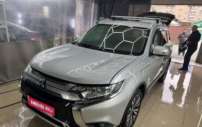 Mitsubishi Outlander III рестайлинг 3, 2019 год, 2 250 000 рублей, 1 фотография