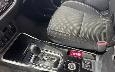 Mitsubishi Outlander III рестайлинг 3, 2019 год, 2 250 000 рублей, 6 фотография