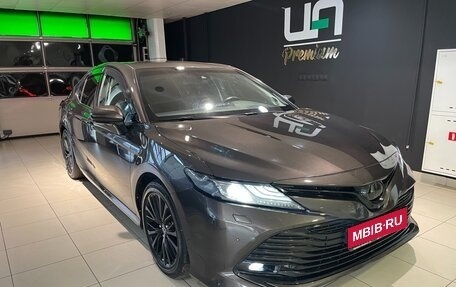 Toyota Camry, 2018 год, 3 150 000 рублей, 1 фотография