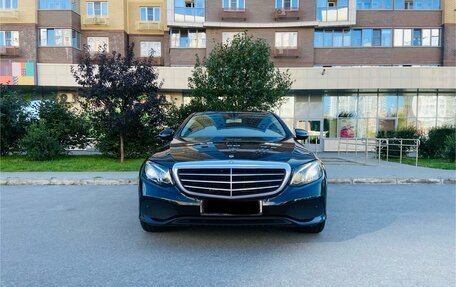 Mercedes-Benz E-Класс, 2016 год, 2 450 000 рублей, 1 фотография