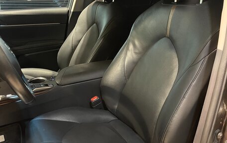 Toyota Camry, 2018 год, 3 150 000 рублей, 12 фотография