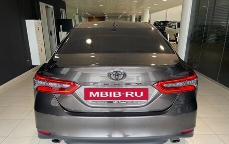 Toyota Camry, 2018 год, 3 150 000 рублей, 5 фотография