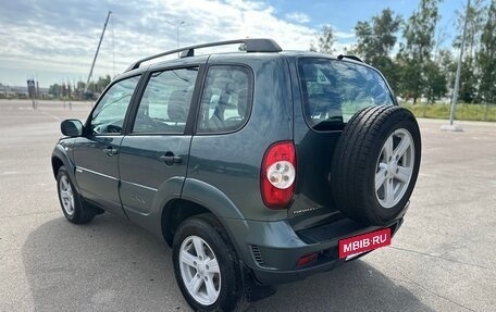 Chevrolet Niva I рестайлинг, 2015 год, 499 000 рублей, 5 фотография