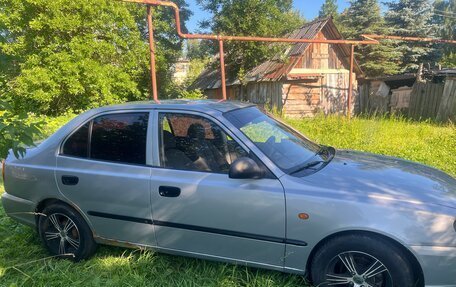 Hyundai Accent II, 2004 год, 210 000 рублей, 3 фотография