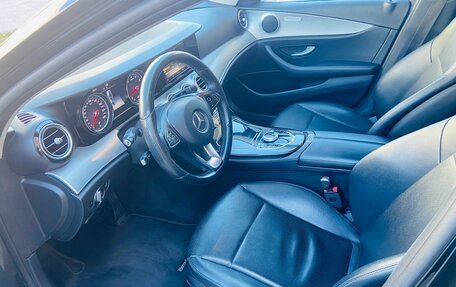 Mercedes-Benz E-Класс, 2016 год, 2 450 000 рублей, 25 фотография