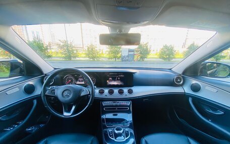 Mercedes-Benz E-Класс, 2016 год, 2 450 000 рублей, 27 фотография