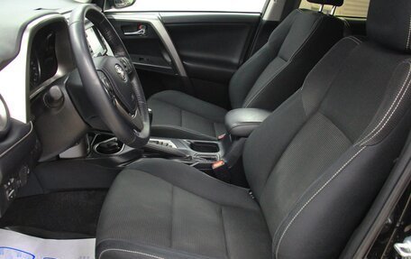 Toyota RAV4, 2016 год, 2 295 000 рублей, 11 фотография