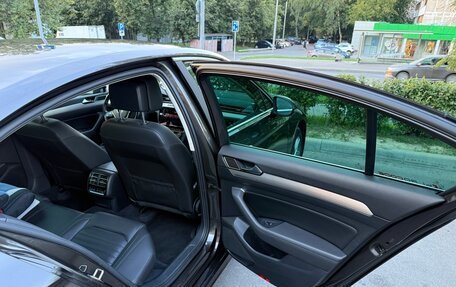 Volkswagen Passat B8 рестайлинг, 2017 год, 2 150 000 рублей, 19 фотография