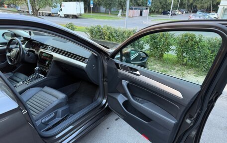 Volkswagen Passat B8 рестайлинг, 2017 год, 2 150 000 рублей, 18 фотография