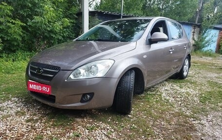 KIA cee'd I рестайлинг, 2008 год, 575 000 рублей, 1 фотография