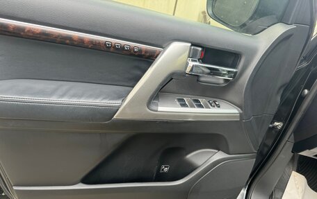 Toyota Land Cruiser 200, 2014 год, 3 850 000 рублей, 5 фотография