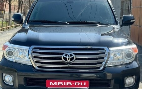 Toyota Land Cruiser 200, 2014 год, 3 850 000 рублей, 11 фотография