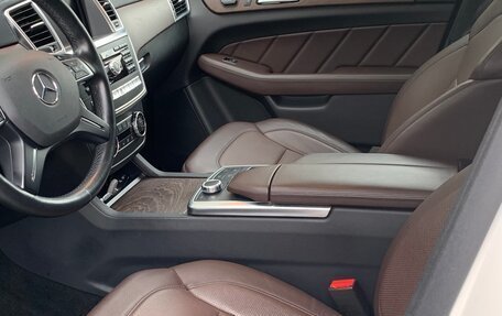Mercedes-Benz GL-Класс, 2015 год, 6 000 000 рублей, 7 фотография