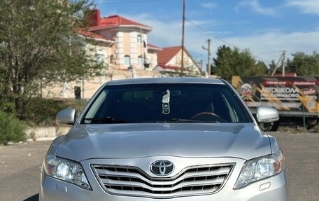 Toyota Camry, 2010 год, 1 300 000 рублей, 2 фотография