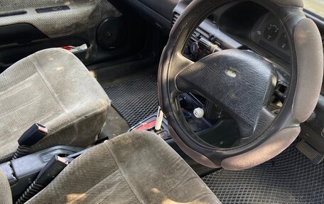 Ford Laser, 1991 год, 120 000 рублей, 3 фотография