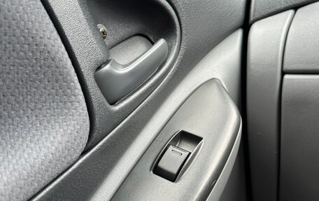 Toyota Vitz, 1999 год, 420 000 рублей, 30 фотография