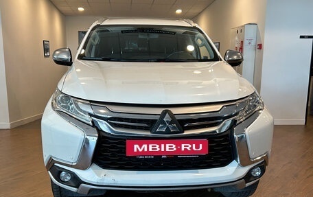 Mitsubishi Pajero Sport III рестайлинг, 2017 год, 2 690 000 рублей, 6 фотография
