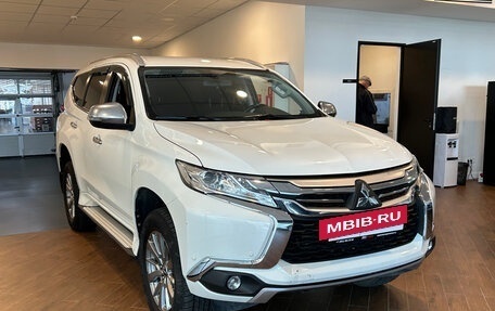Mitsubishi Pajero Sport III рестайлинг, 2017 год, 2 690 000 рублей, 5 фотография