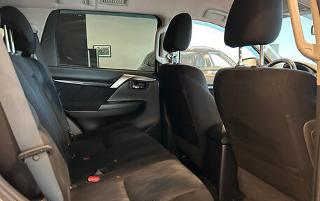 Mitsubishi Pajero Sport III рестайлинг, 2017 год, 2 690 000 рублей, 21 фотография