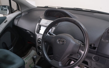 Toyota Vitz, 2005 год, 599 000 рублей, 8 фотография