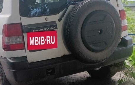 Mitsubishi Pajero iO, 2000 год, 500 000 рублей, 4 фотография