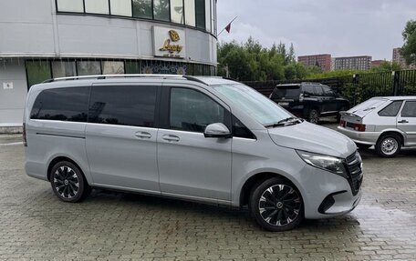 Mercedes-Benz V-Класс, 2024 год, 18 250 000 рублей, 5 фотография